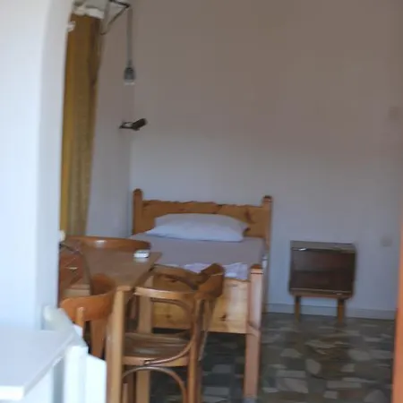 Anixi Apartament *