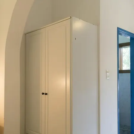 Apartament Anixi *